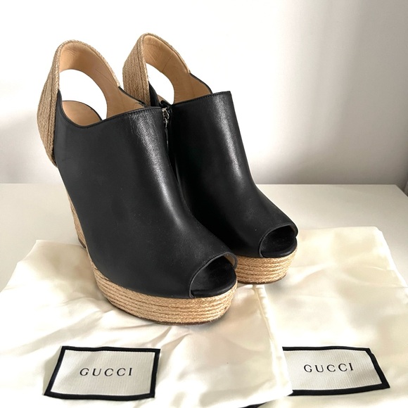 AUTHENTIC GUCCI LEATHER WEDGES - Picture 6 of 14